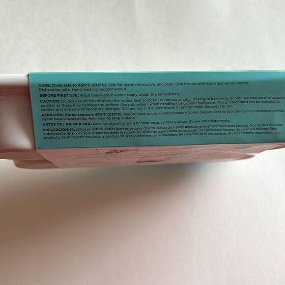 New Martha Stewart Macy’s Ceramic Muffin Pan Blue White 6 Well - Picture 4 of 6